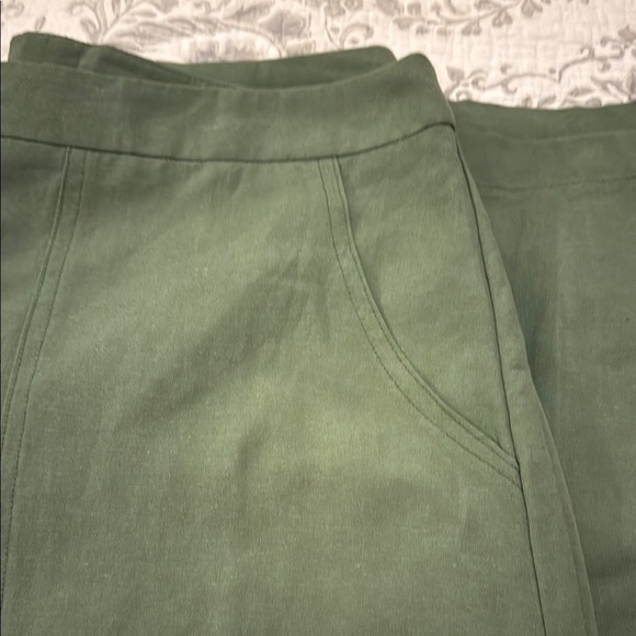 Lulu's Green Wide Leg High-Waisted Pants #445 - Picture 11 of 11